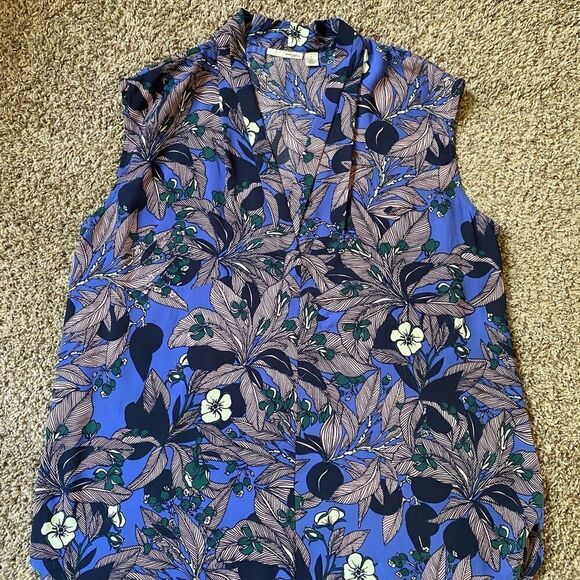 21-💼Like New Halogen Top Sleeveless, V-neck - Picture 5 of 7